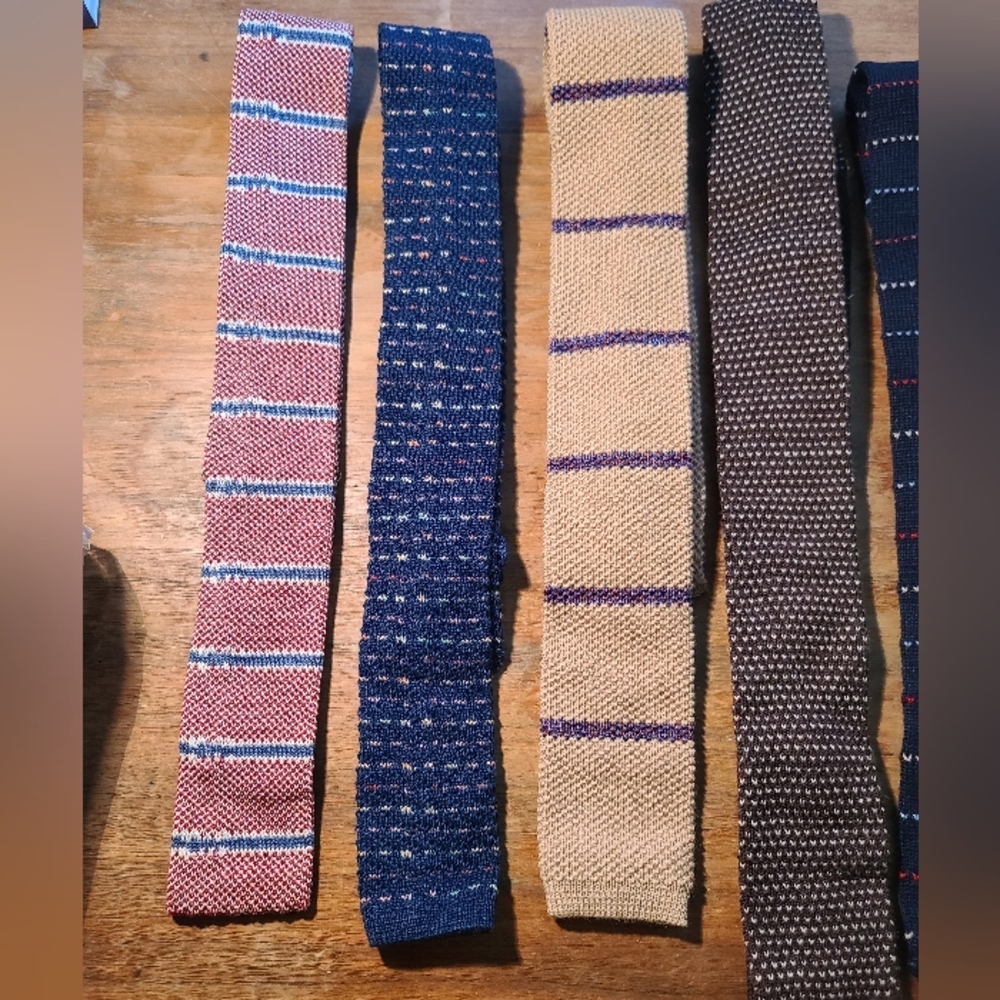 Set of 7 Vintage Knit Ties - Picture 5 of 6
